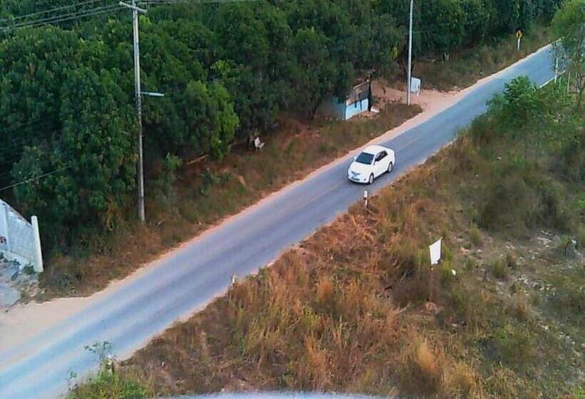 هتل Wattana Hill Resort