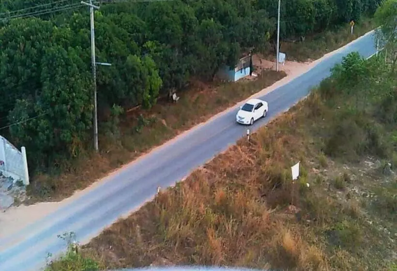 هتل Wattana Hill Resort