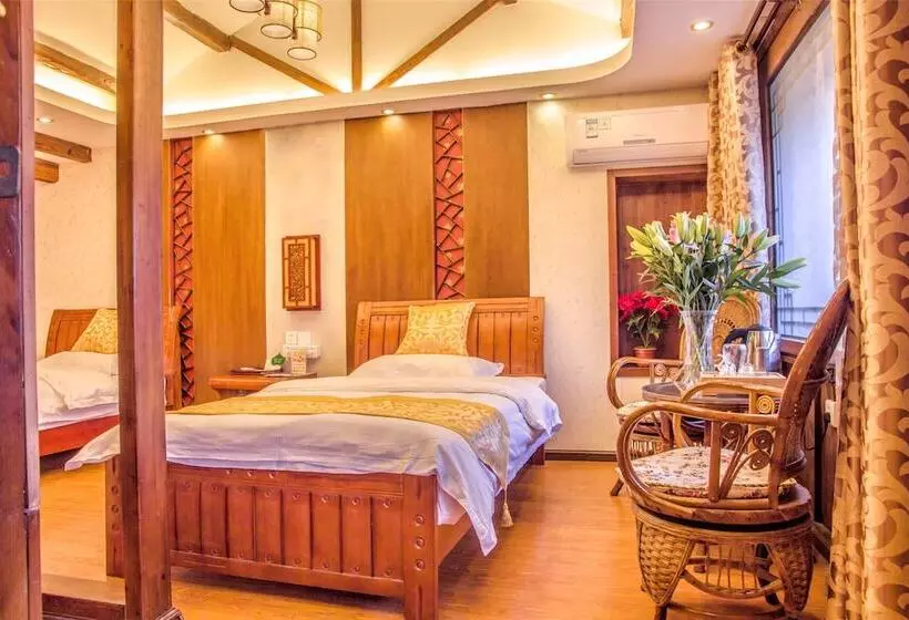 Hotelli Lijiang Xueshanyu Inn