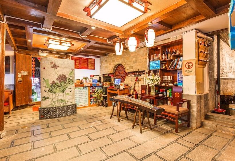 Otel Lijiang Xueshanyu Inn