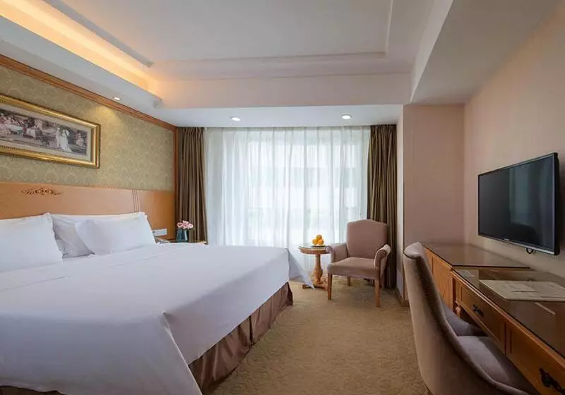 Vienna International Hotel Shenyang Railway Station