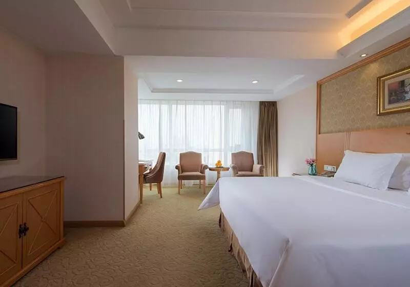 Vienna International Hotel Shenyang Railway Station