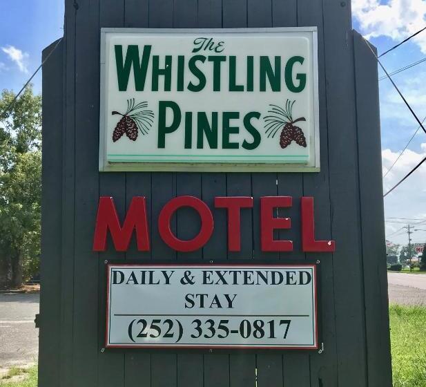 Отель Whistling Pines   Daily & Extended Stay, Elizabeth City