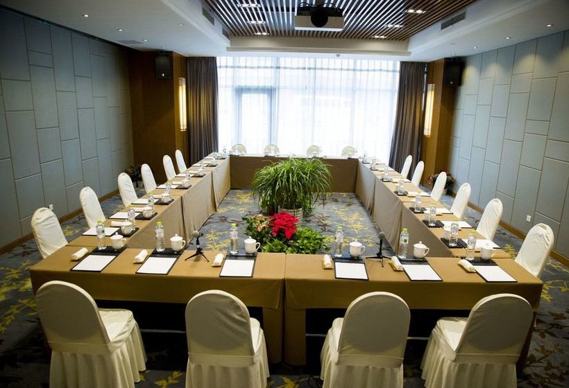 Отель World Trade Tonglu