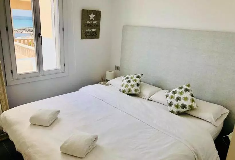 Hotelli Beach House Es Trenc