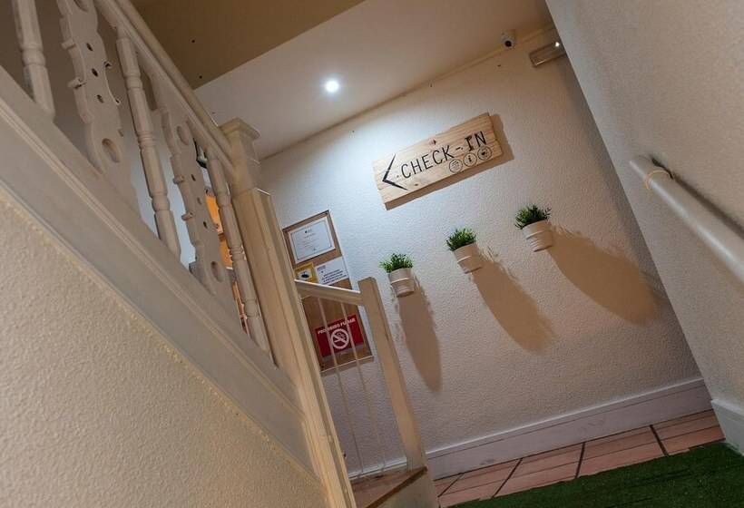 ホテル El Camino Urban Rooms