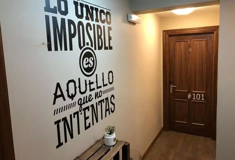 Hotelli El Camino Urban Rooms