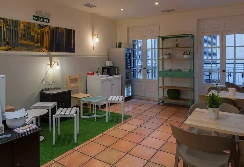 Hotelli El Camino Urban Rooms