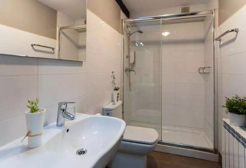 Hotelli El Camino Urban Rooms