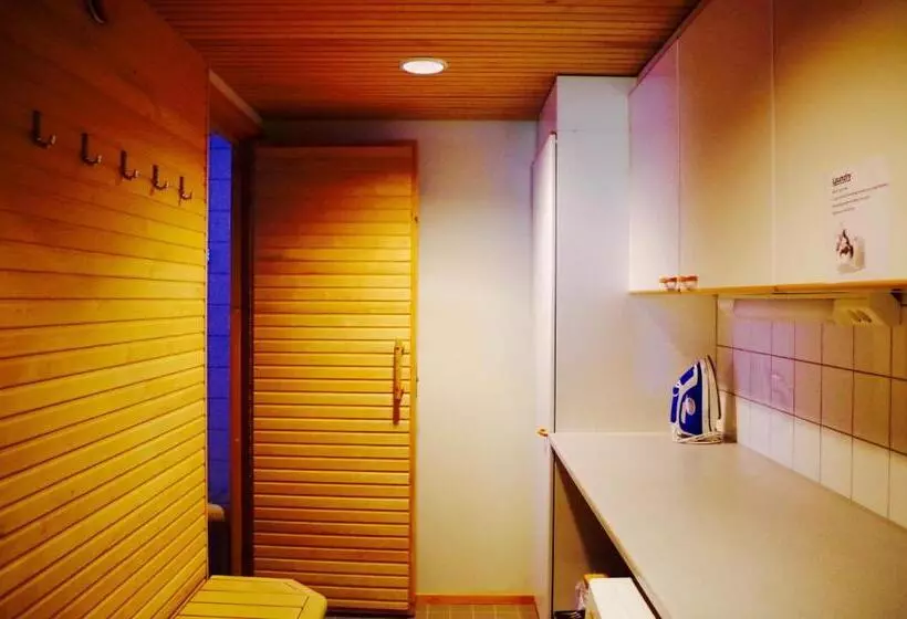 هتل Guesthouse Arctic Heart