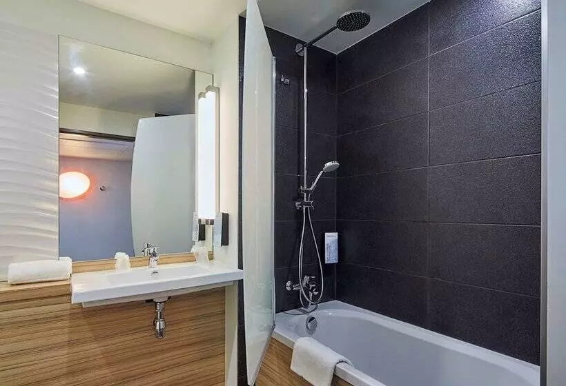 Hotelli Holiday Inn Express Le Havre Centre