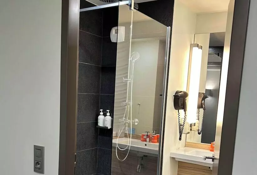 هتل Holiday Inn Express Le Havre Centre