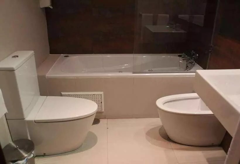 هتل Hospedería De Cuenca