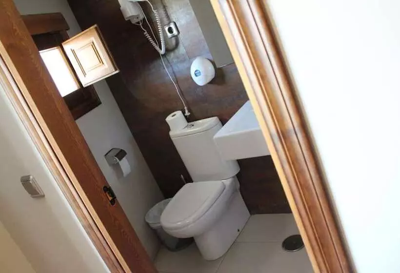 هتل Hospedería De Cuenca