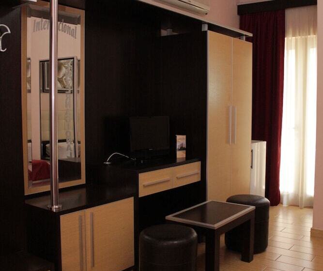 酒店 International