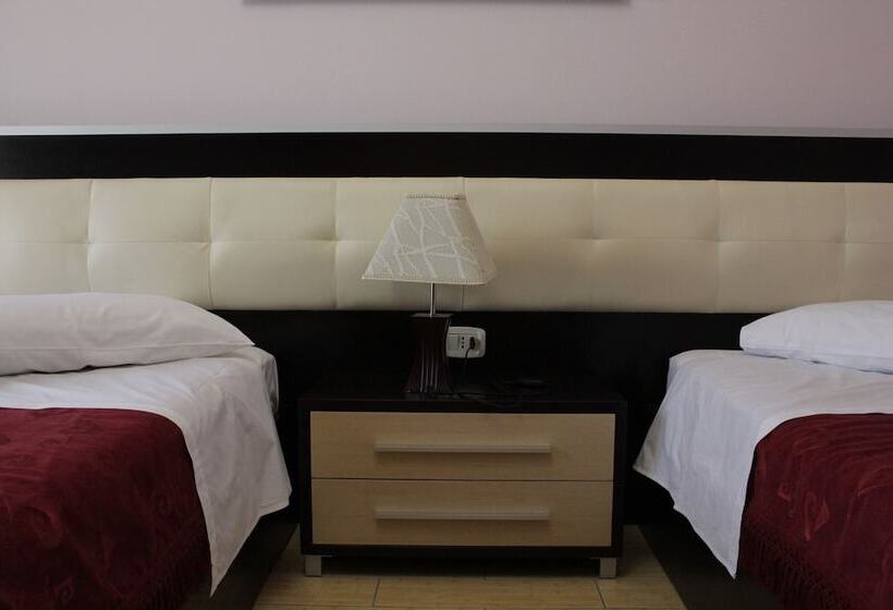 酒店 International