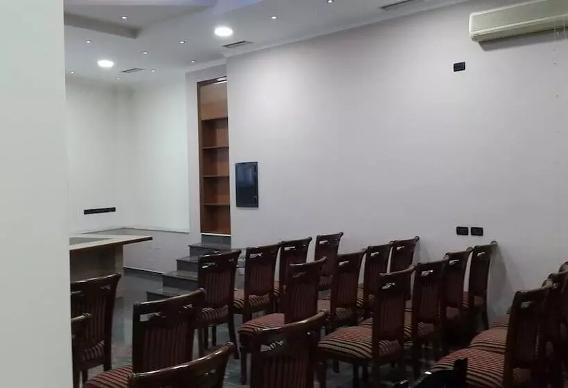 ホテル International