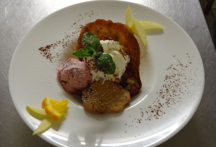 فندق La Champagne Ardenne   Cabourg