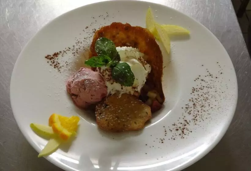 Hotelli La Champagne Ardenne   Cabourg