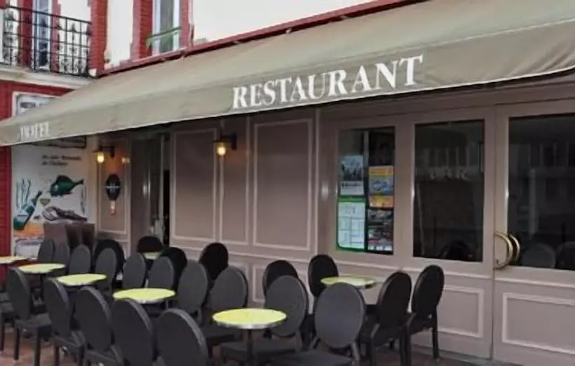 Hotelli La Champagne Ardenne   Cabourg