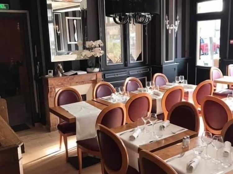 فندق La Champagne Ardenne   Cabourg