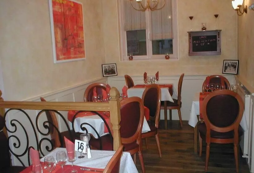 Hotelli La Champagne Ardenne   Cabourg