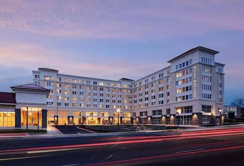 ホテル Madison & Shenandoah Conference Ctr