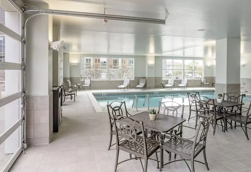 ホテル Madison & Shenandoah Conference Ctr