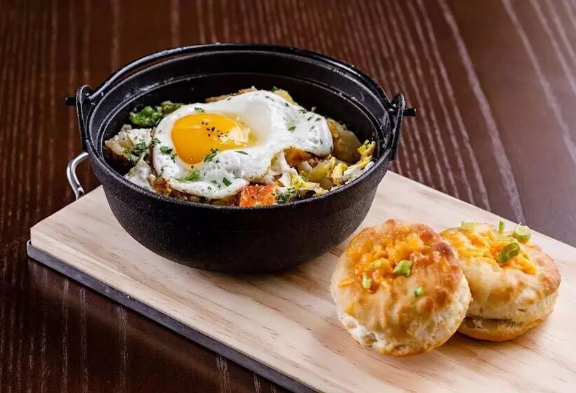 ホテル Madison & Shenandoah Conference Ctr