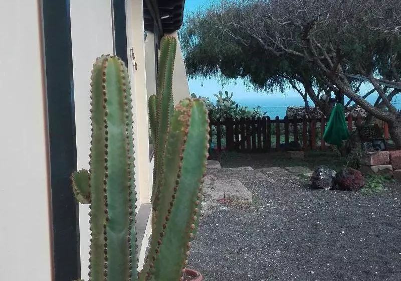 Hotel Nada Mas B&b