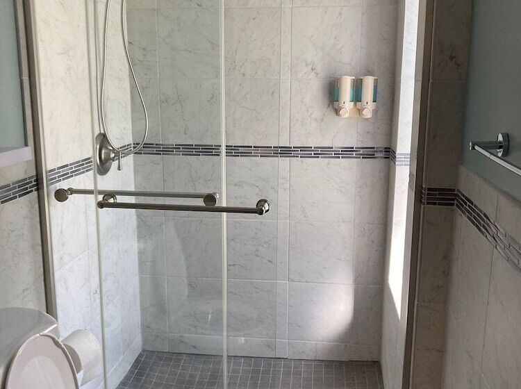 Отель Ocean Park Inn