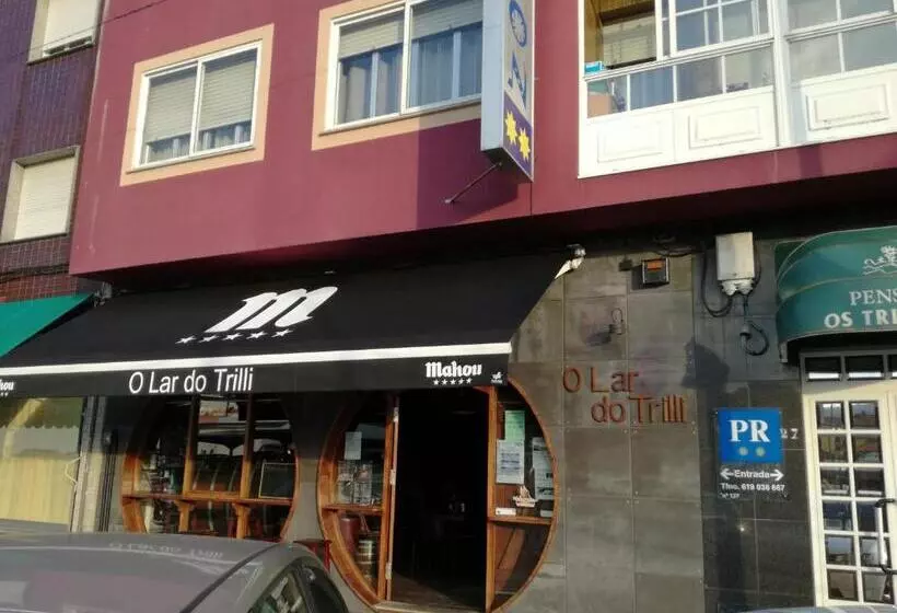 Hotelli Pensión Los Trillizos