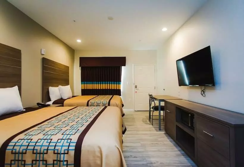 هتل Scottish Inn & Suites  Atascocita