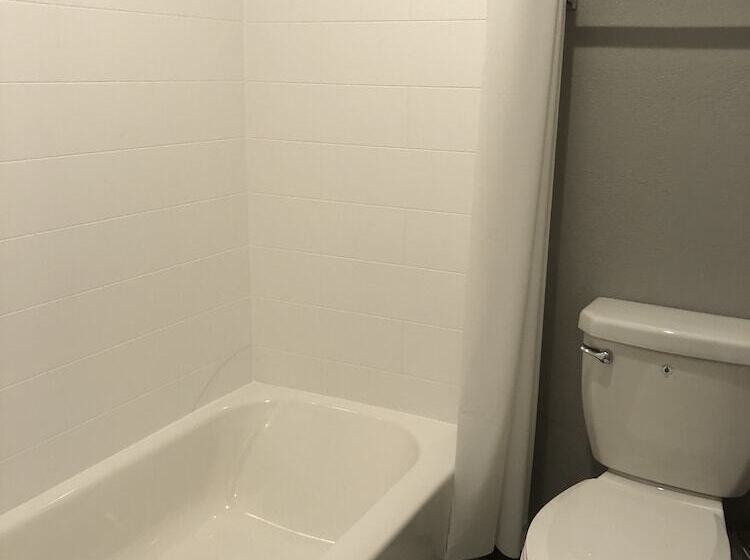 فندق Super 8 By Wyndham Sonora