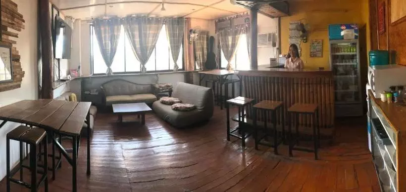 Hotel Island Hostel