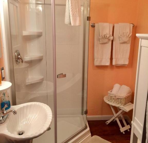 בית מלון כפרי The German Berl Inn