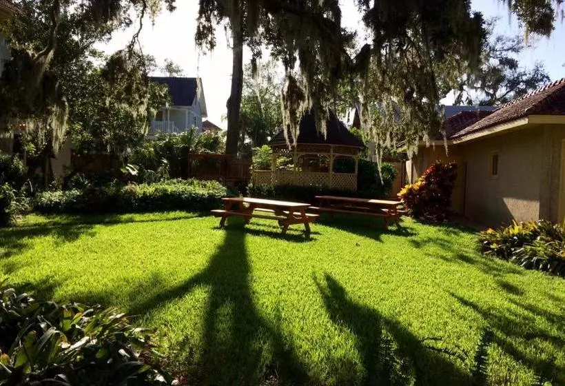 هتل The German Berl Inn