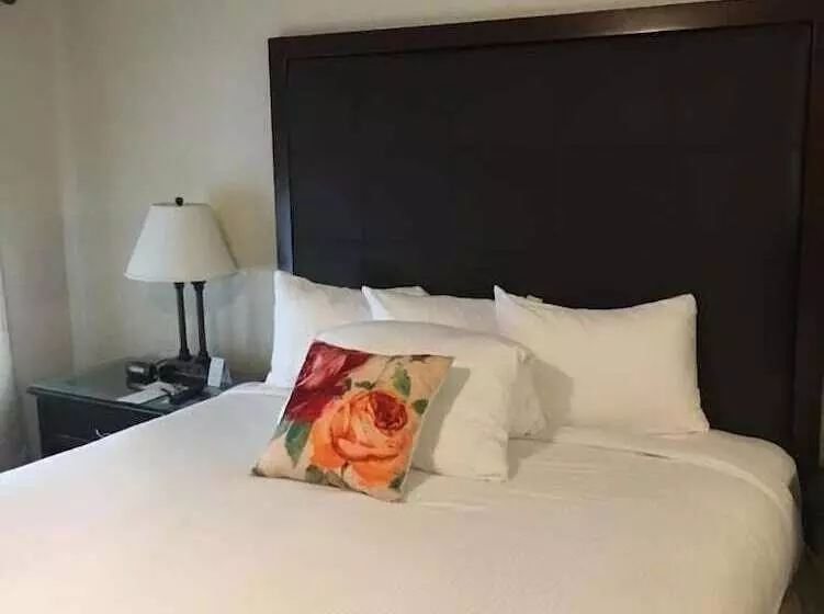 Hotelli The Waldport Inn