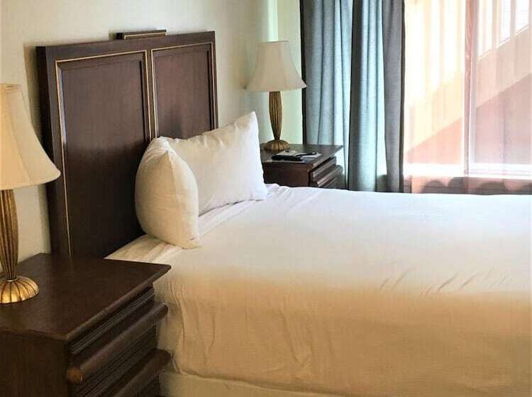 فندق The Waldport Inn