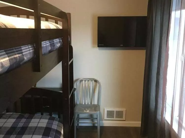 Hotelli The Waldport Inn