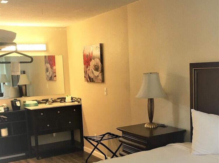 فندق The Waldport Inn