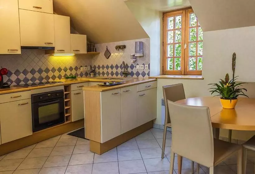 Hotelli Villa Ti An Amiral