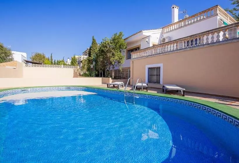 Villa Saturn