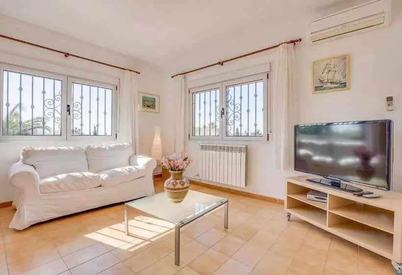 Villa Saturn
