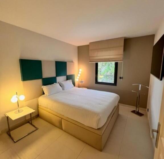 هتل Arthur Properties Montfleury