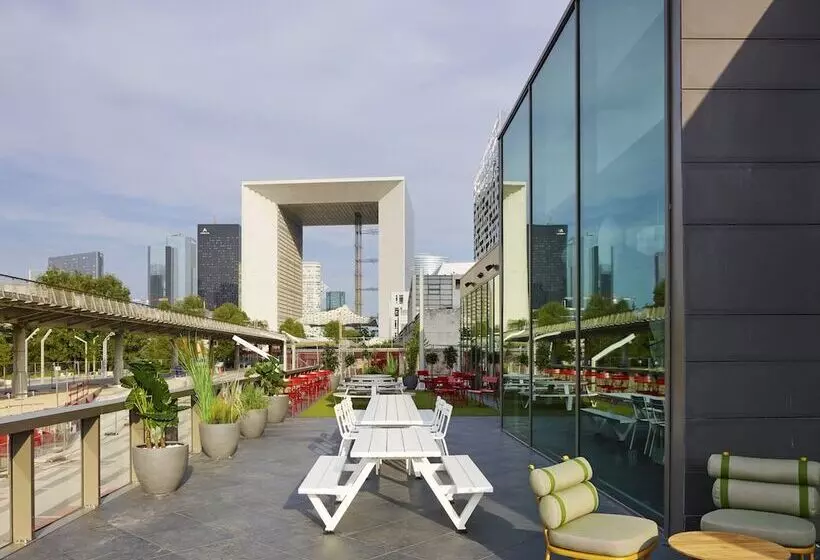 ホテル Citizenm Paris La Defense