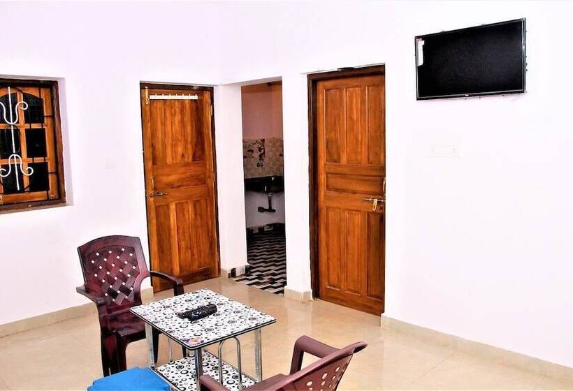 Hotel Fig Fin Beach Resort