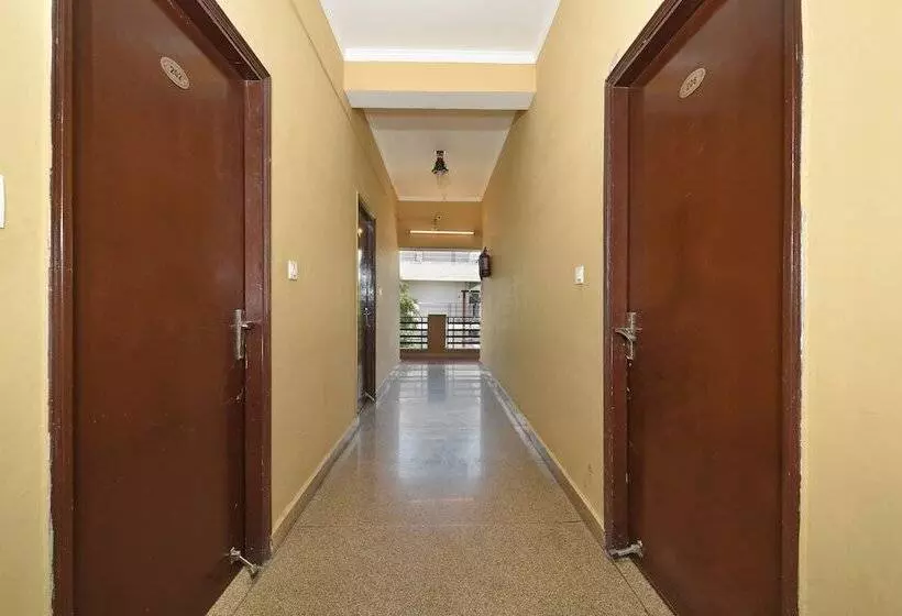 Super Hotel O Gms Road Ballupur Chowk
