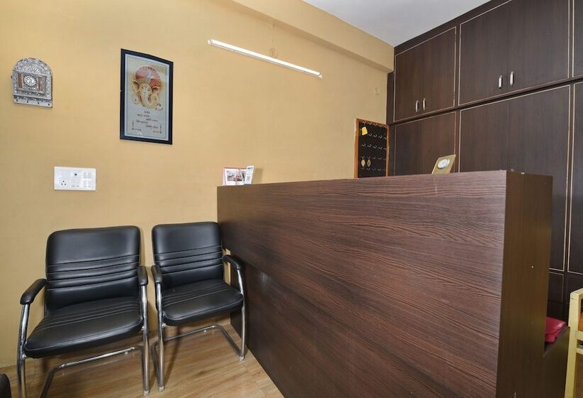 Super Hotel O Gms Road Ballupur Chowk