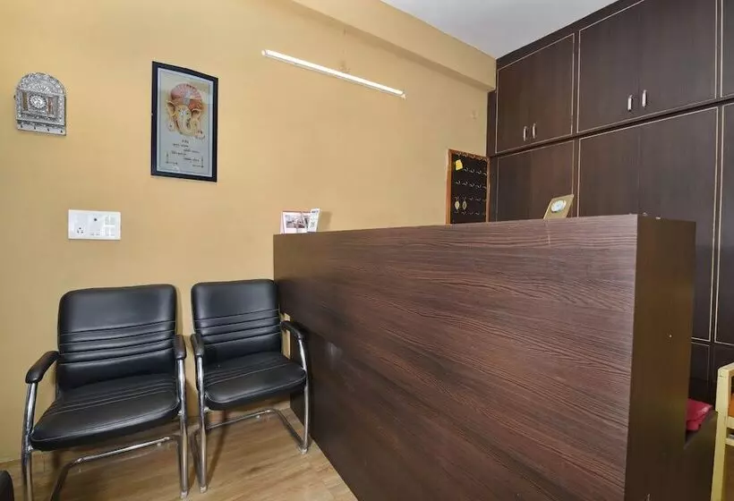 Super Hotel O Gms Road Ballupur Chowk